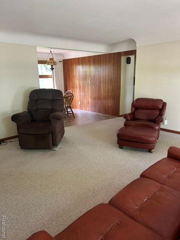 20095 Huron River Drive, Rockwood, MI 48173