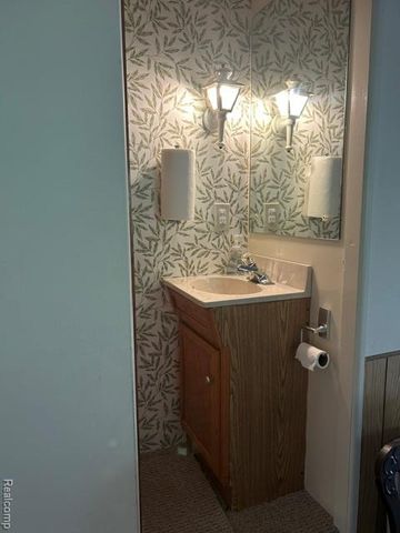 20095 Huron River Drive, Rockwood, MI 48173