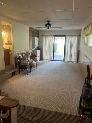 20095 Huron River Drive, Rockwood, MI 48173