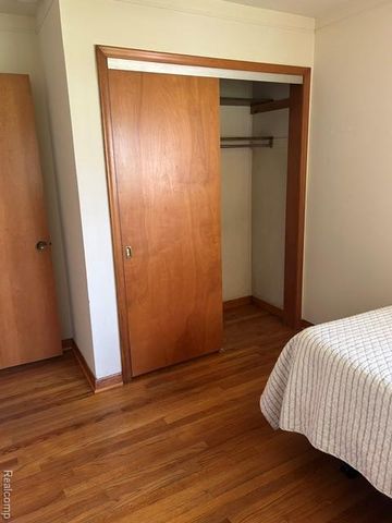 20095 Huron River Drive, Rockwood, MI 48173