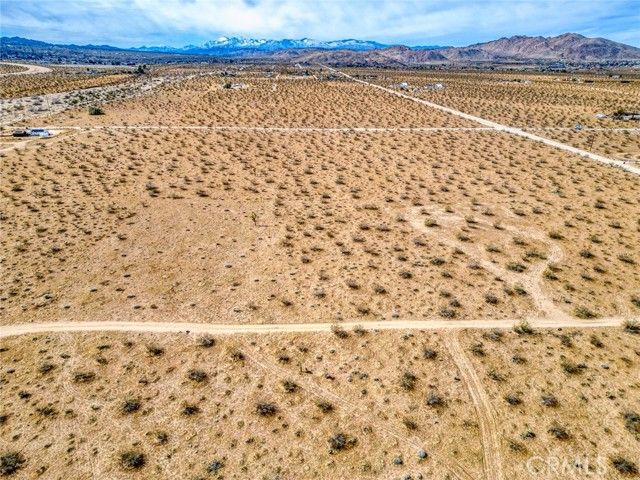 147 Little Road, Joshua Tree, CA 92252