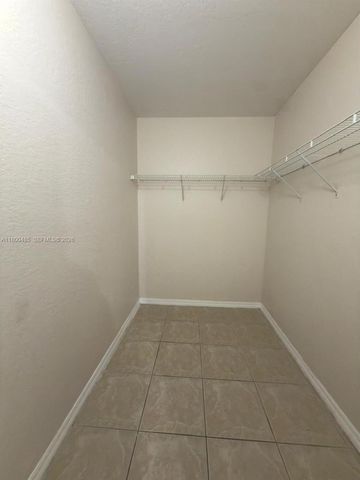 646 SW 7th Terrace, Florida City, FL 33034