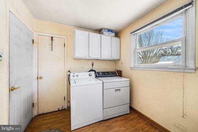 1103 NANCY DR, Croydon, PA 19021