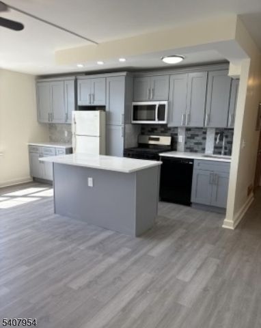 704 N Broad St. 8D D, Elizabeth City, NJ 07208