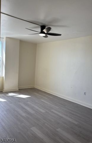 704 N Broad St. 8D D, Elizabeth City, NJ 07208