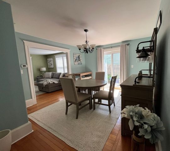 277 Pleasant St, Marblehead, MA 01945