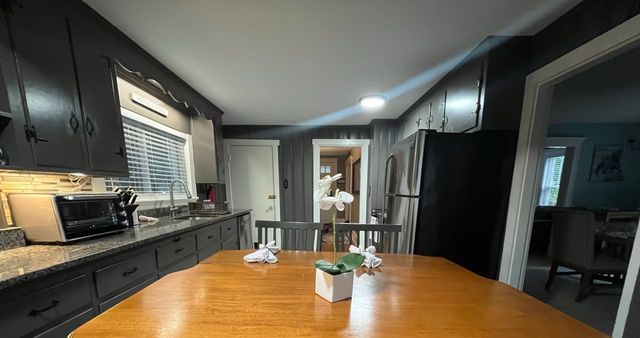 277 Pleasant St, Marblehead, MA 01945