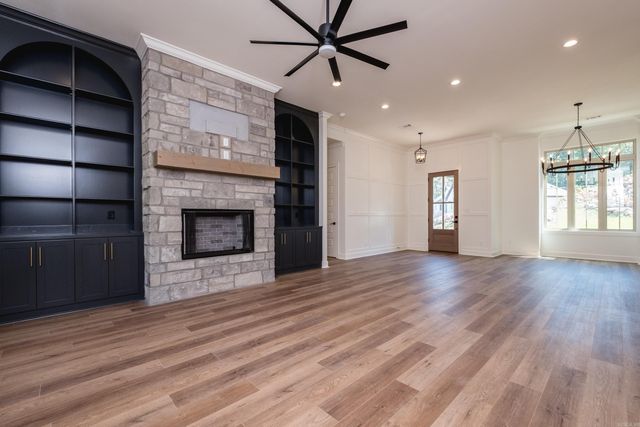 23 Falstone Drive, Little Rock, AR 72223