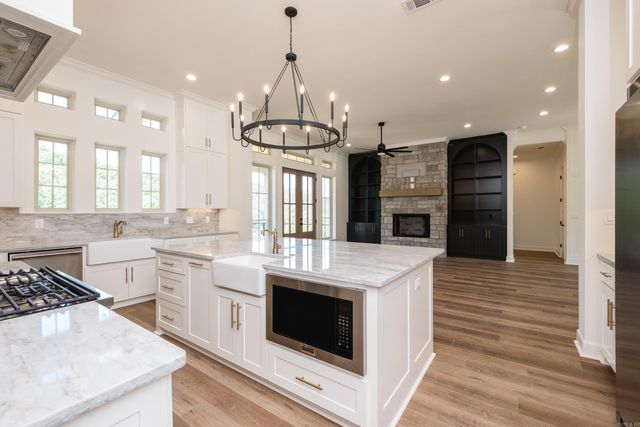 23 Falstone Drive, Little Rock, AR 72223