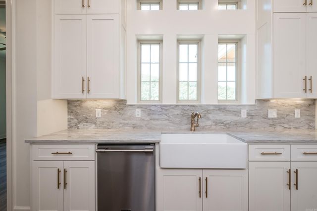 23 Falstone Drive, Little Rock, AR 72223