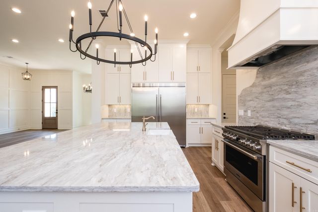 23 Falstone Drive, Little Rock, AR 72223