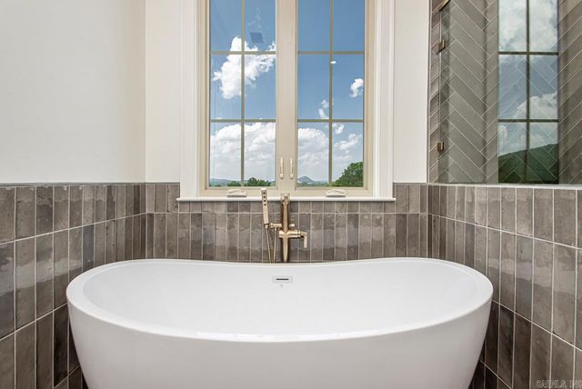 23 Falstone Drive, Little Rock, AR 72223