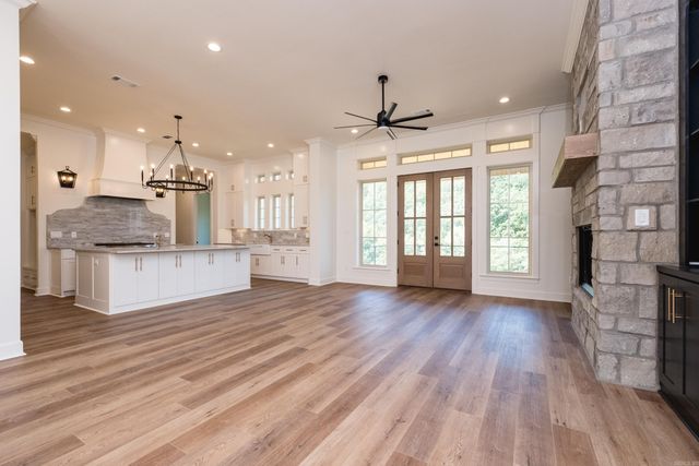 23 Falstone Drive, Little Rock, AR 72223