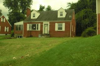 2644 Springhill DR, Roanoke, VA 24017