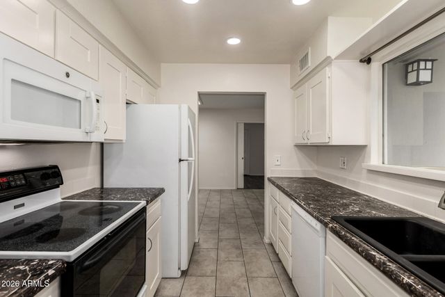 1976 E DEL SUR Drive, Tempe, AZ 85283