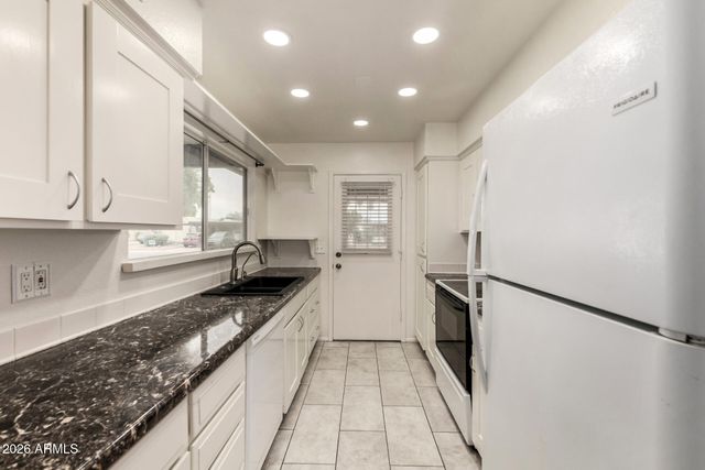 1976 E DEL SUR Drive, Tempe, AZ 85283