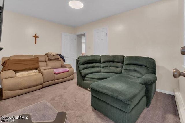 16 Bolans Court, Toms River, NJ 08757