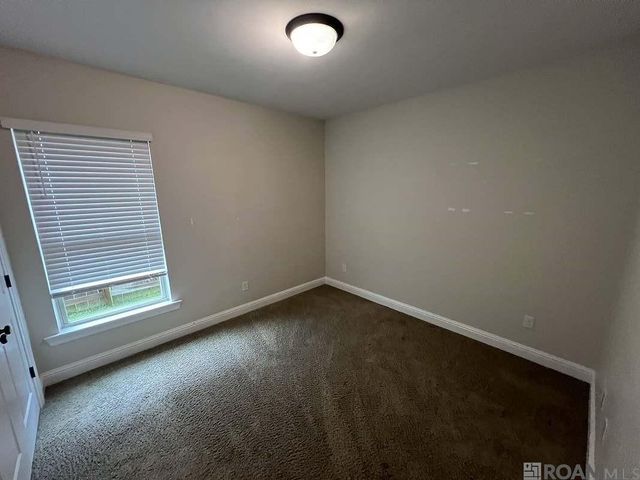 6212 Lake Edge Dr, Baton Rouge, LA 70820