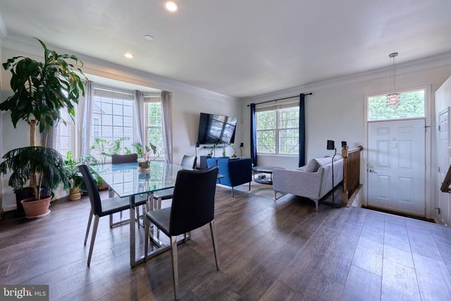 21095 MOSSY GLEN TER, Ashburn, VA 20147