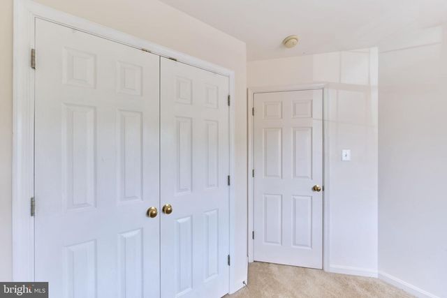 21095 MOSSY GLEN TER, Ashburn, VA 20147