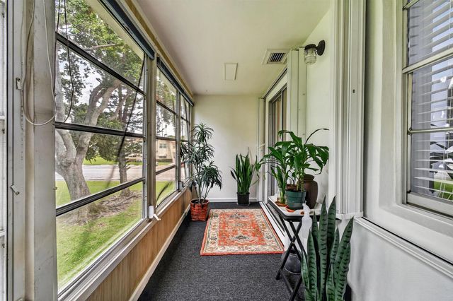 238 Sussex L, West Palm Beach, FL 33417