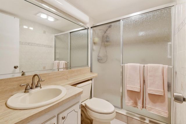 238 Sussex L, West Palm Beach, FL 33417