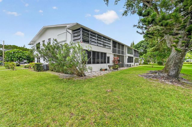 238 Sussex L, West Palm Beach, FL 33417