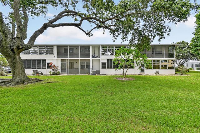 238 Sussex L, West Palm Beach, FL 33417