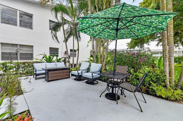 238 Sussex L, West Palm Beach, FL 33417