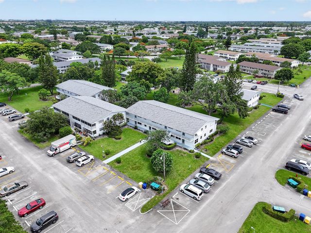 238 Sussex L, West Palm Beach, FL 33417