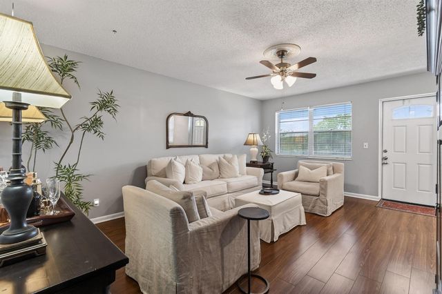 238 Sussex L, West Palm Beach, FL 33417