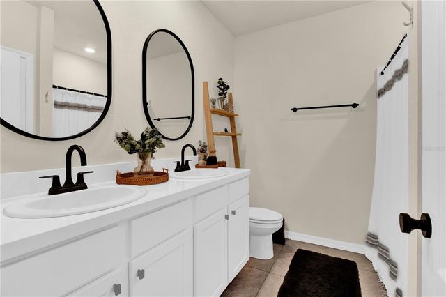 9042 PINALES WAY, Kissimmee, FL 34747