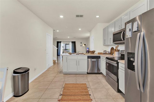 9042 PINALES WAY, Kissimmee, FL 34747