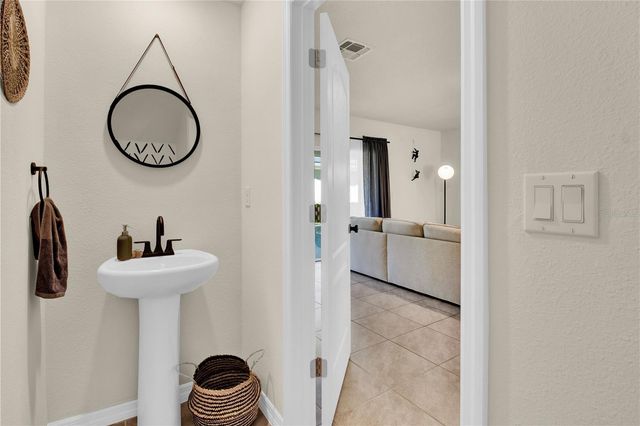 9042 PINALES WAY, Kissimmee, FL 34747