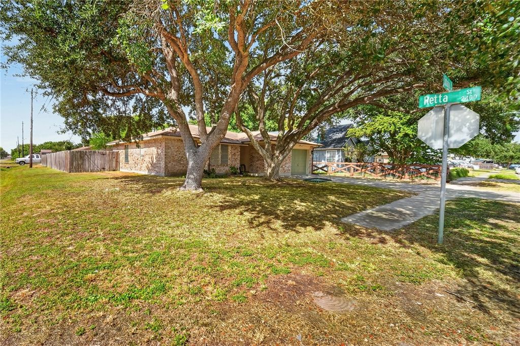 1101 Ontario Dr, Corpus Christi, TX 78418 — photo 2