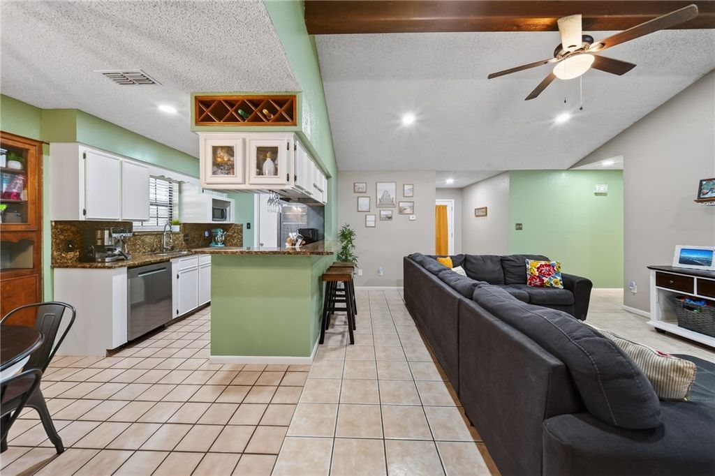 1101 Ontario Dr, Corpus Christi, TX 78418 — photo 5