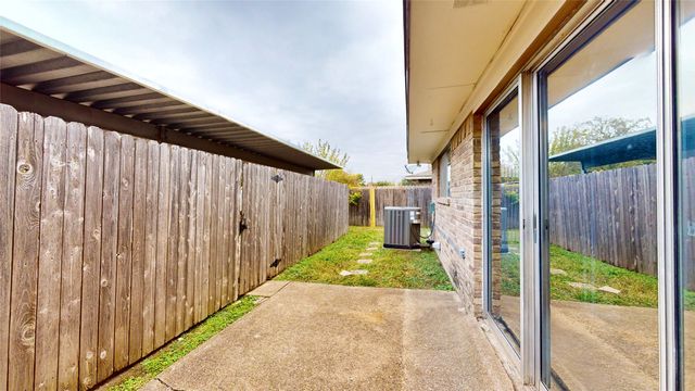 308 Towne House Lane, Richardson, TX 75081