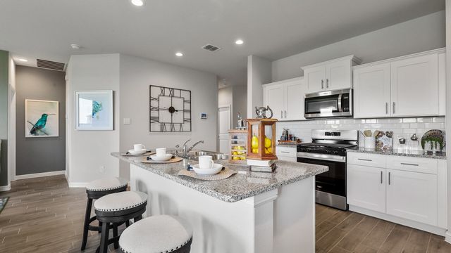 213 TYLER Street, Grandview, TX 76050