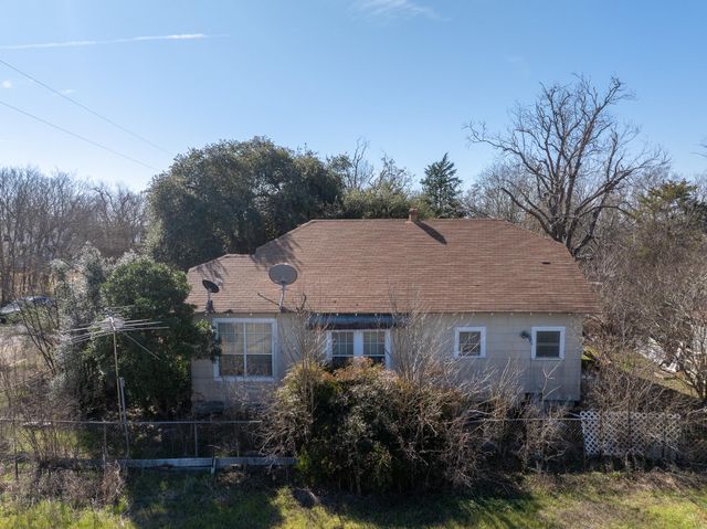 3793 Us-290 E, Paige, TX 78659