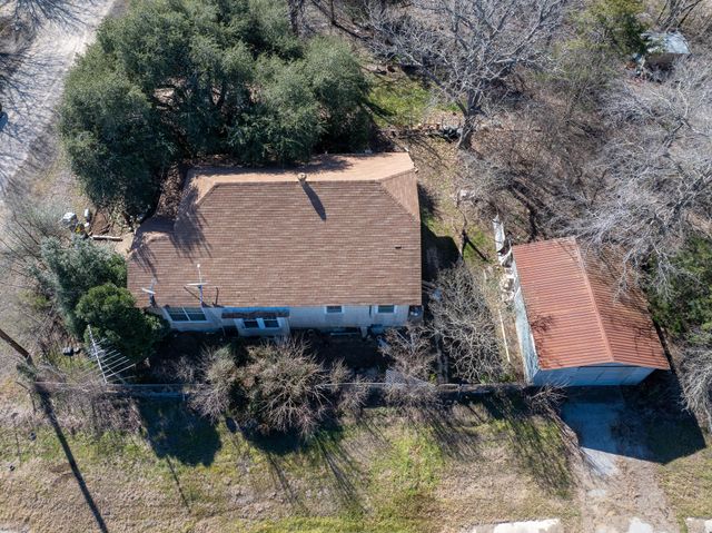 3793 Us-290 E, Paige, TX 78659