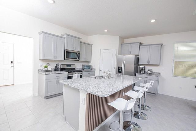 7683 OAKMOSS LOOP, Davenport, FL 33837