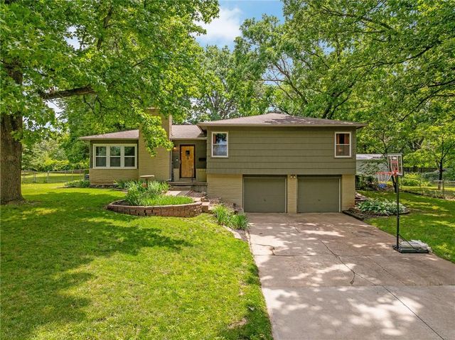 7817 Arlington Avenue, Raytown, MO 64138