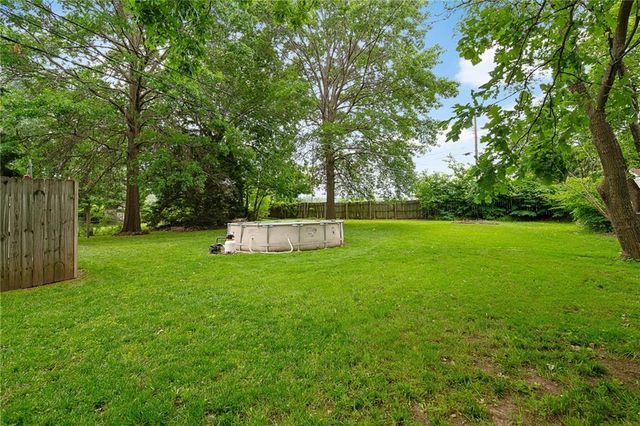 7817 Arlington Avenue, Raytown, MO 64138