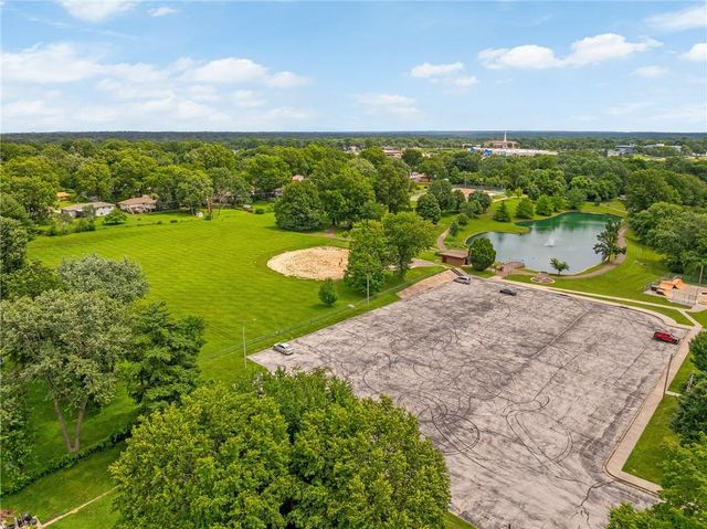 7817 Arlington Avenue, Raytown, MO 64138