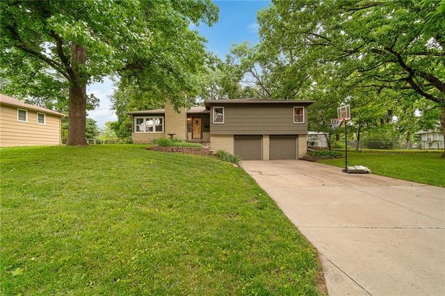 7817 Arlington Avenue, Raytown, MO 64138