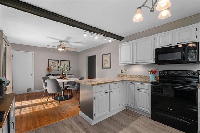 7817 Arlington Avenue, Raytown, MO 64138