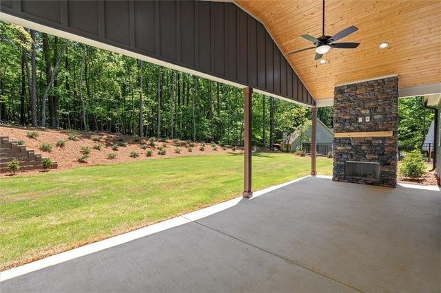10041 Lakeview Parkway, Villa Rica, GA 30180