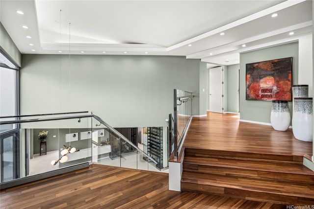 4758 Kahala Avenue, Honolulu, HI 96816