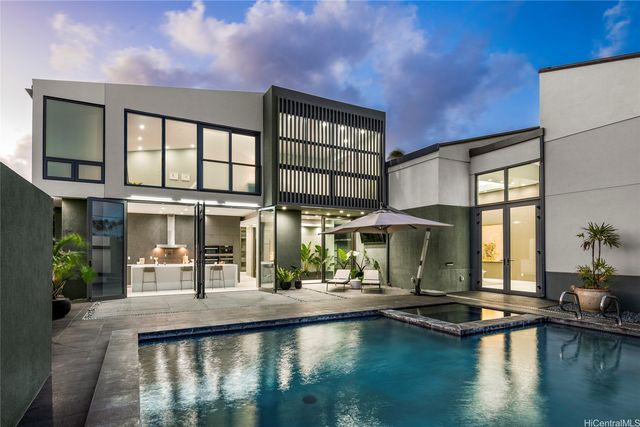 4758 Kahala Avenue, Honolulu, HI 96816