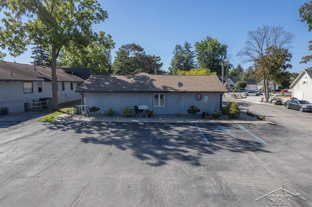 4386 State Street, Saginaw, MI 48603